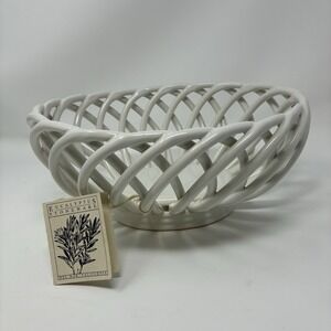 EUCALYPTUS STONEWARE Vanilla Oval Lattice Bread Basket Oven To Table Fruit Bowl